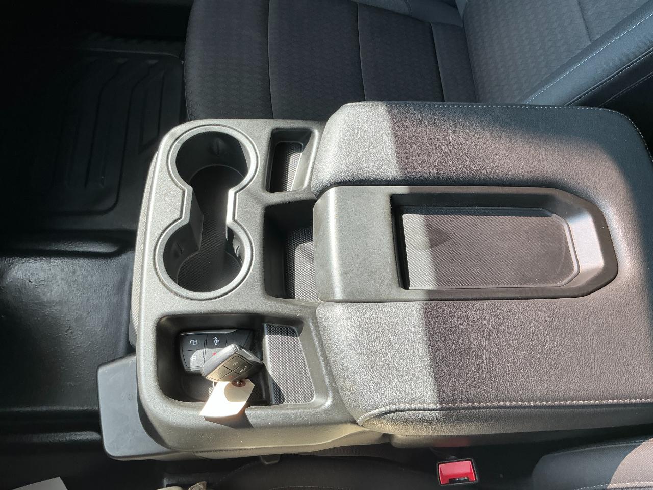 GMC Sierra 2500HD 4WD Crew Cab 159" Pro 2024