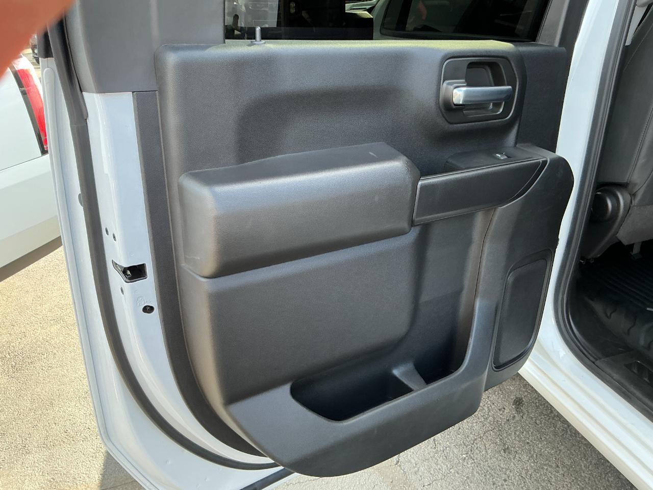 GMC Sierra 2500HD 4WD Crew Cab 159" Pro 2024