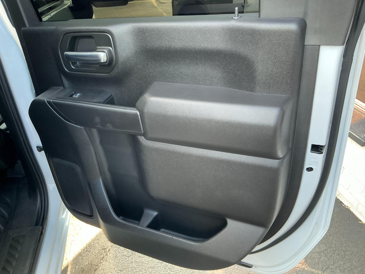 GMC Sierra 2500HD 4WD Crew Cab 159" Pro 2024