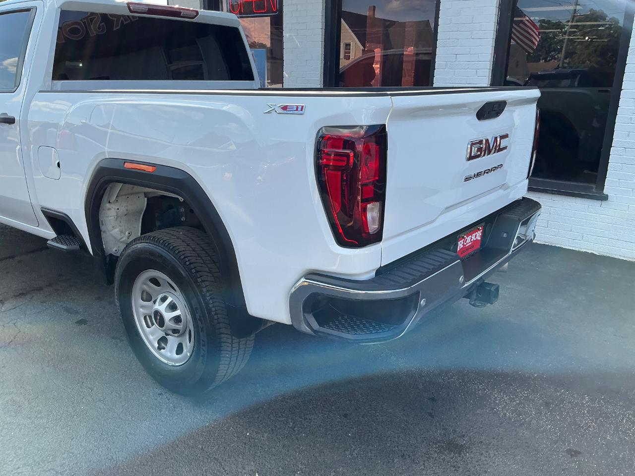 GMC Sierra 2500HD 4WD Crew Cab 159" Pro 2024