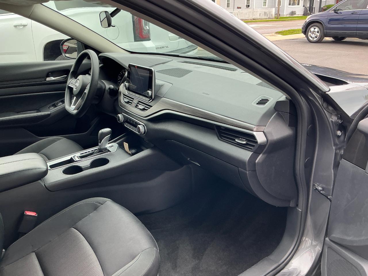 Nissan Altima SV FWD 2025