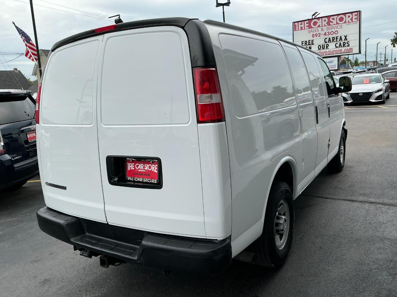 Chevrolet Express Cargo Van RWD 3500 135" 2017