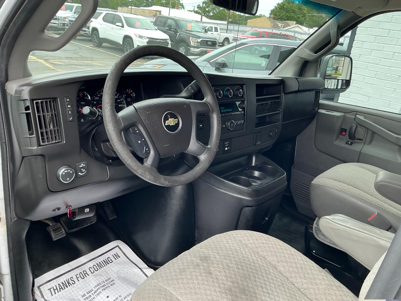 Chevrolet Express Cargo Van RWD 3500 135" 2017
