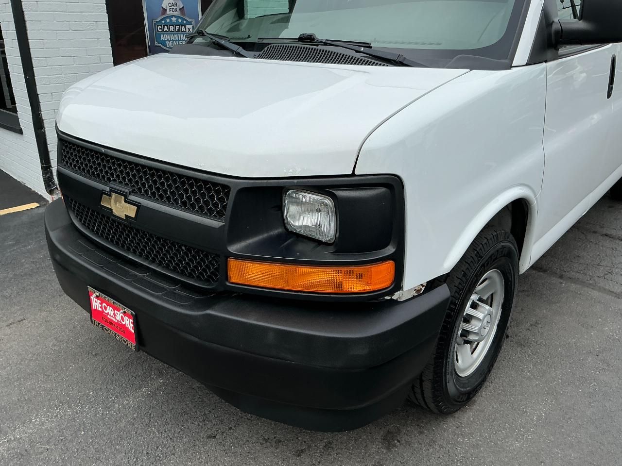 Chevrolet Express Cargo Van RWD 3500 135" 2017