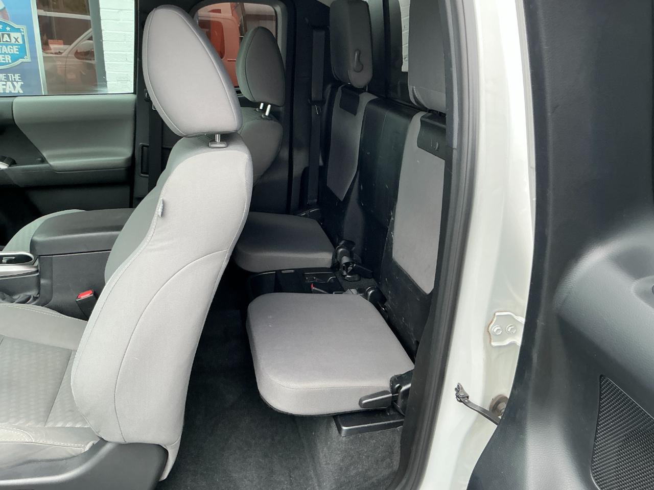 Toyota Tacoma 2WD SR5 Access Cab 6' Bed V6 AT (Natl) 2021