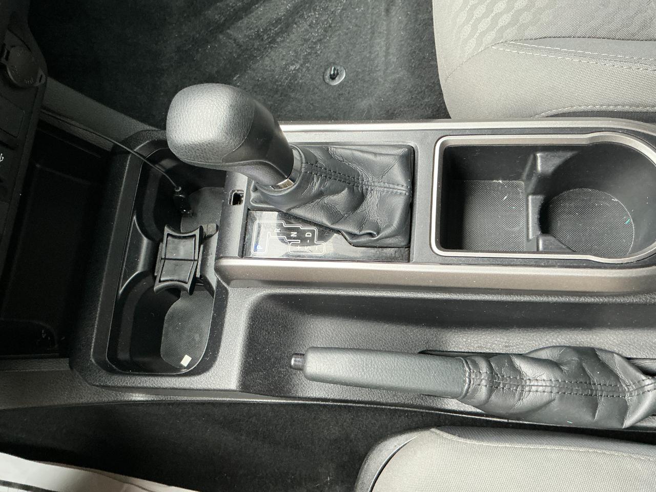 Toyota Tacoma 2WD SR5 Access Cab 6' Bed V6 AT (Natl) 2021