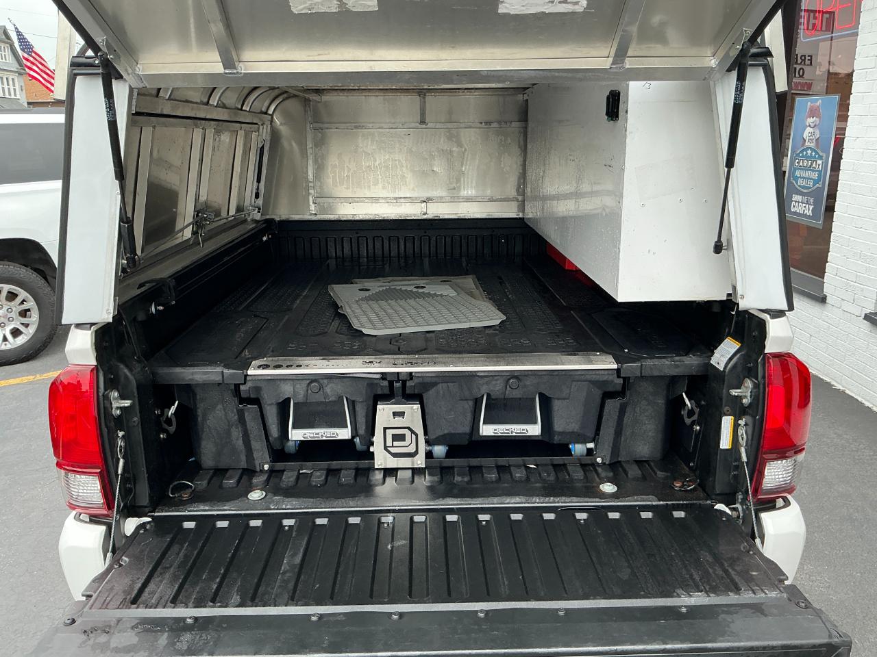 Toyota Tacoma 2WD SR5 Access Cab 6' Bed V6 AT (Natl) 2021