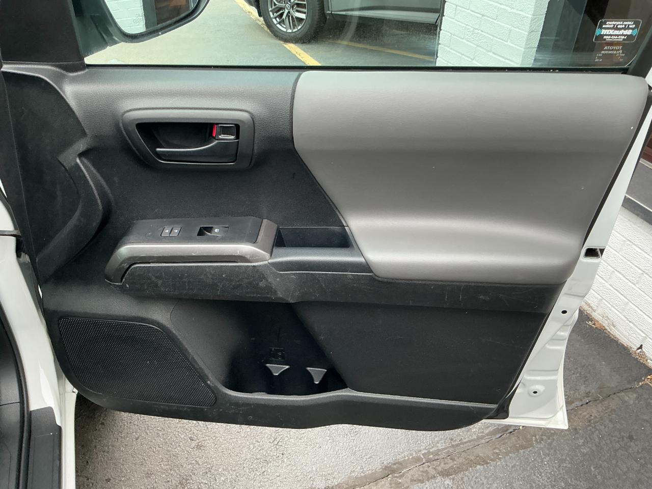Toyota Tacoma 2WD SR5 Access Cab 6' Bed V6 AT (Natl) 2021