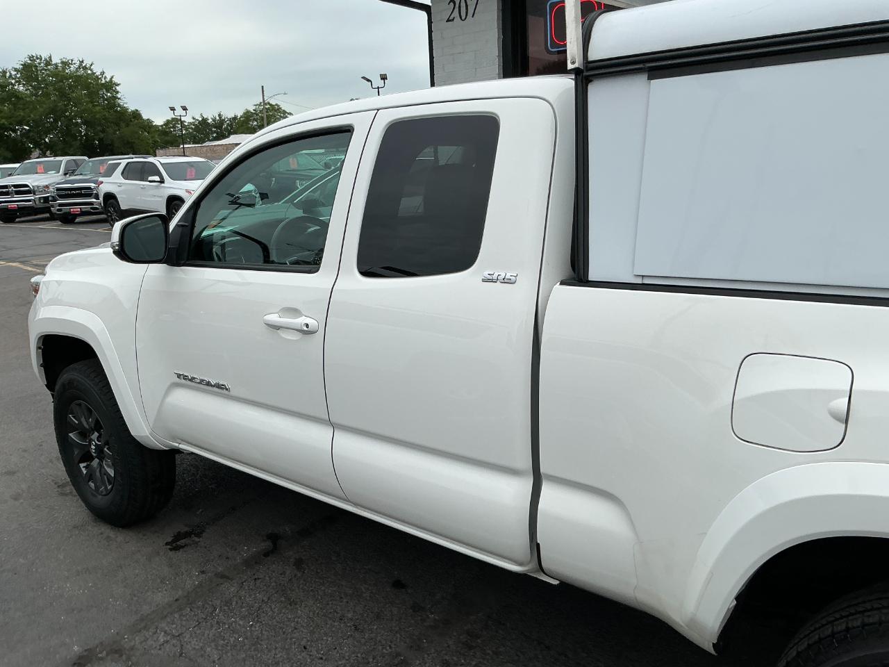 Toyota Tacoma 2WD SR5 Access Cab 6' Bed V6 AT (Natl) 2021