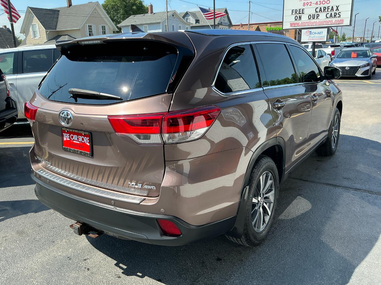 Toyota Highlander XLE V6 AWD (Natl) 2017