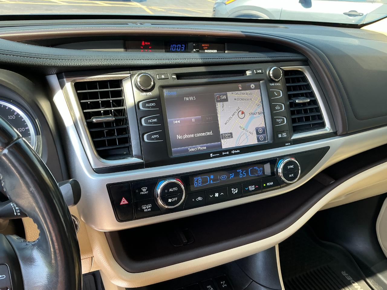 Toyota Highlander XLE V6 AWD (Natl) 2017