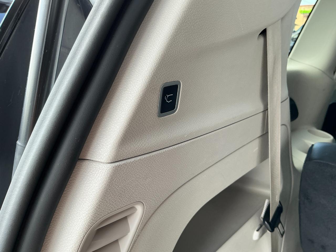 Chrysler Pacifica Touring L FWD 2024