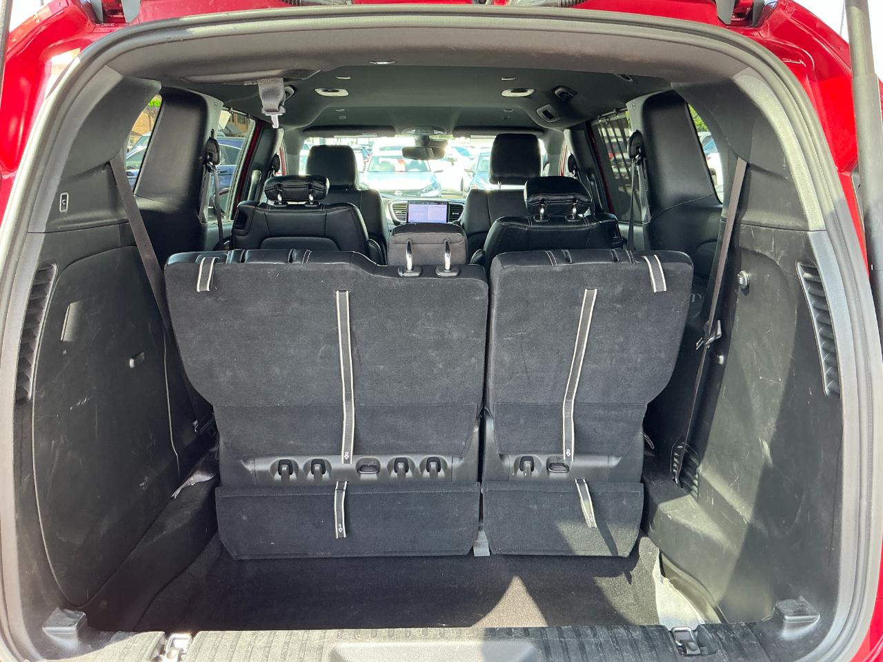 Chrysler Pacifica Select FWD 2025