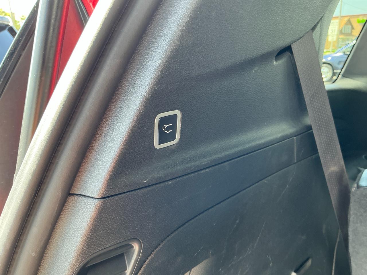 Chrysler Pacifica Select FWD 2025
