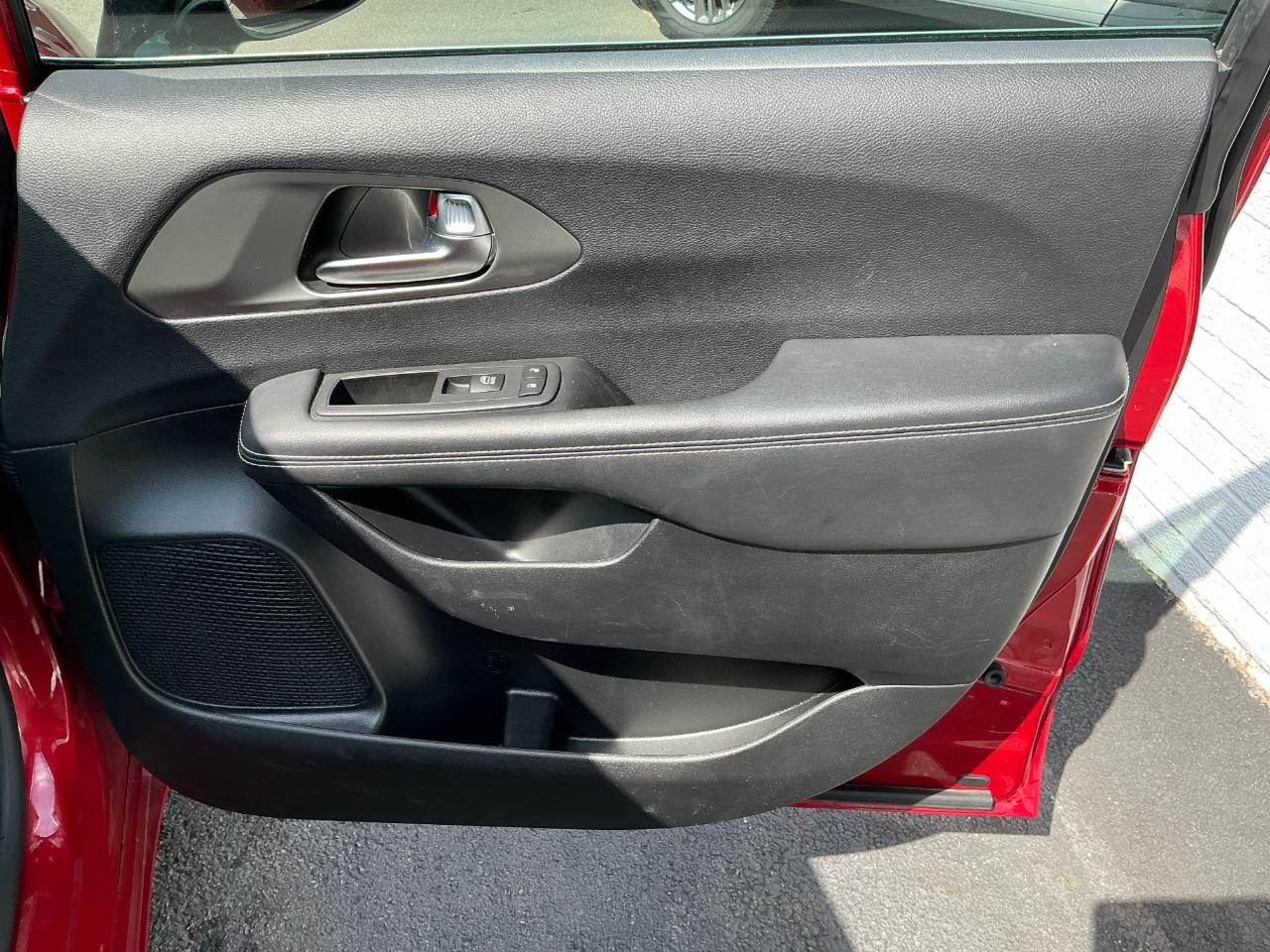 Chrysler Pacifica Select FWD 2025