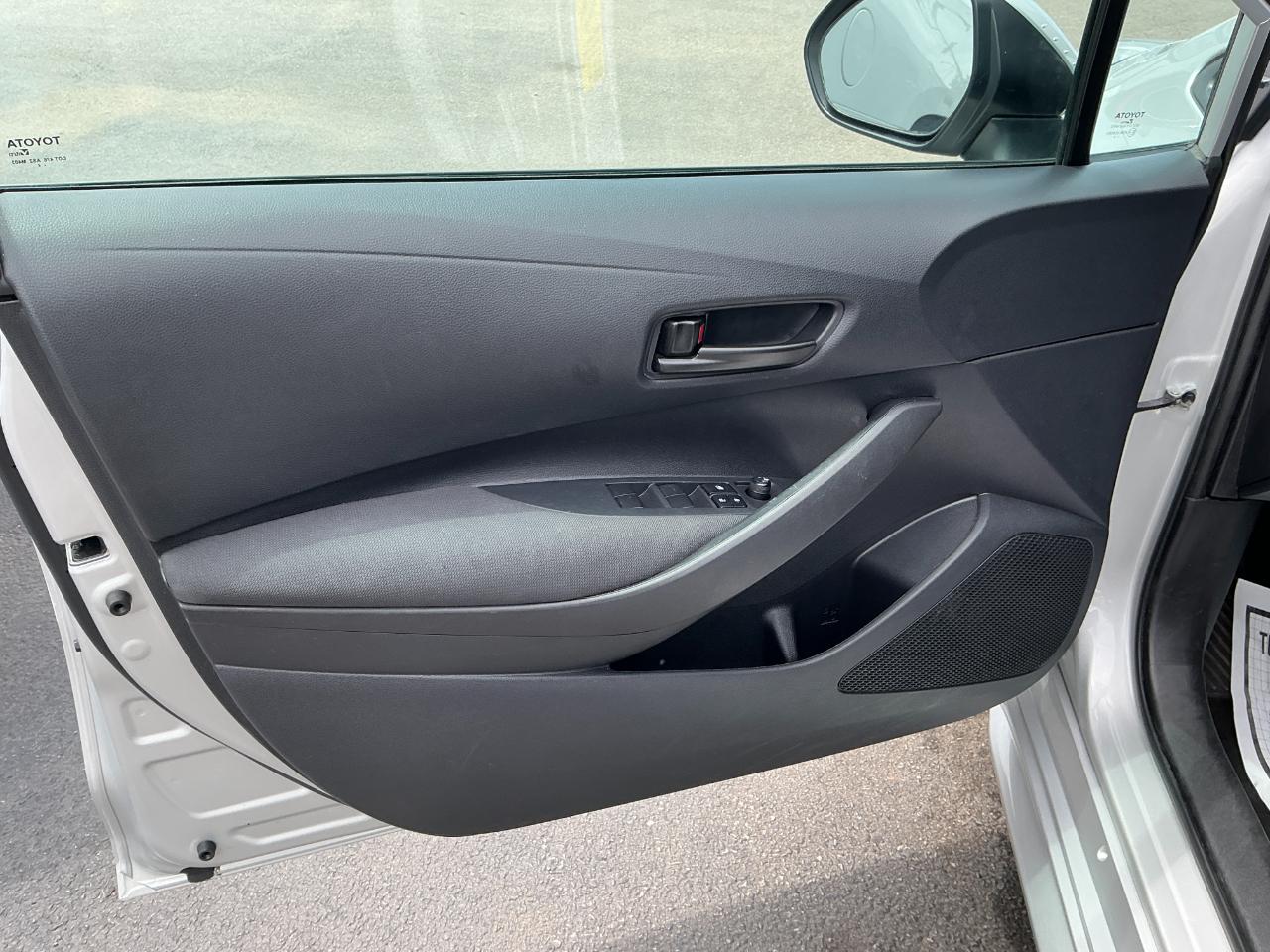 Toyota Corolla LE CVT (Natl) 2024