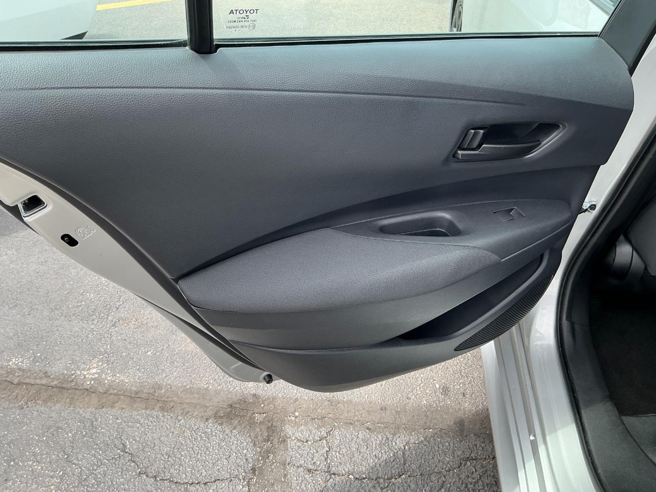 Toyota Corolla LE CVT (Natl) 2024