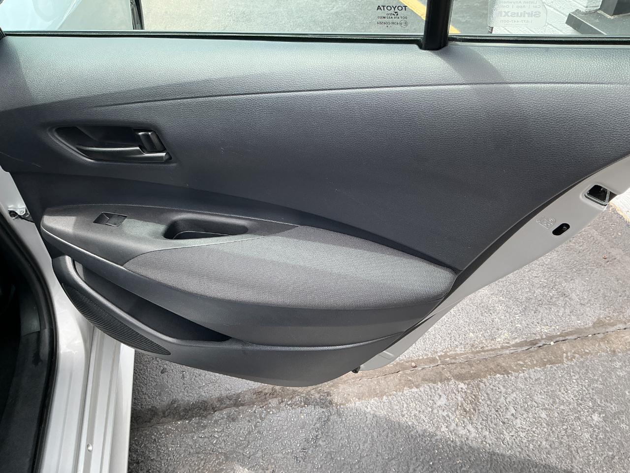 Toyota Corolla LE CVT (Natl) 2024