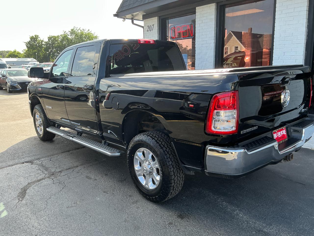 RAM 2500 Big Horn 4x4 Crew Cab 6'4" Box 2022