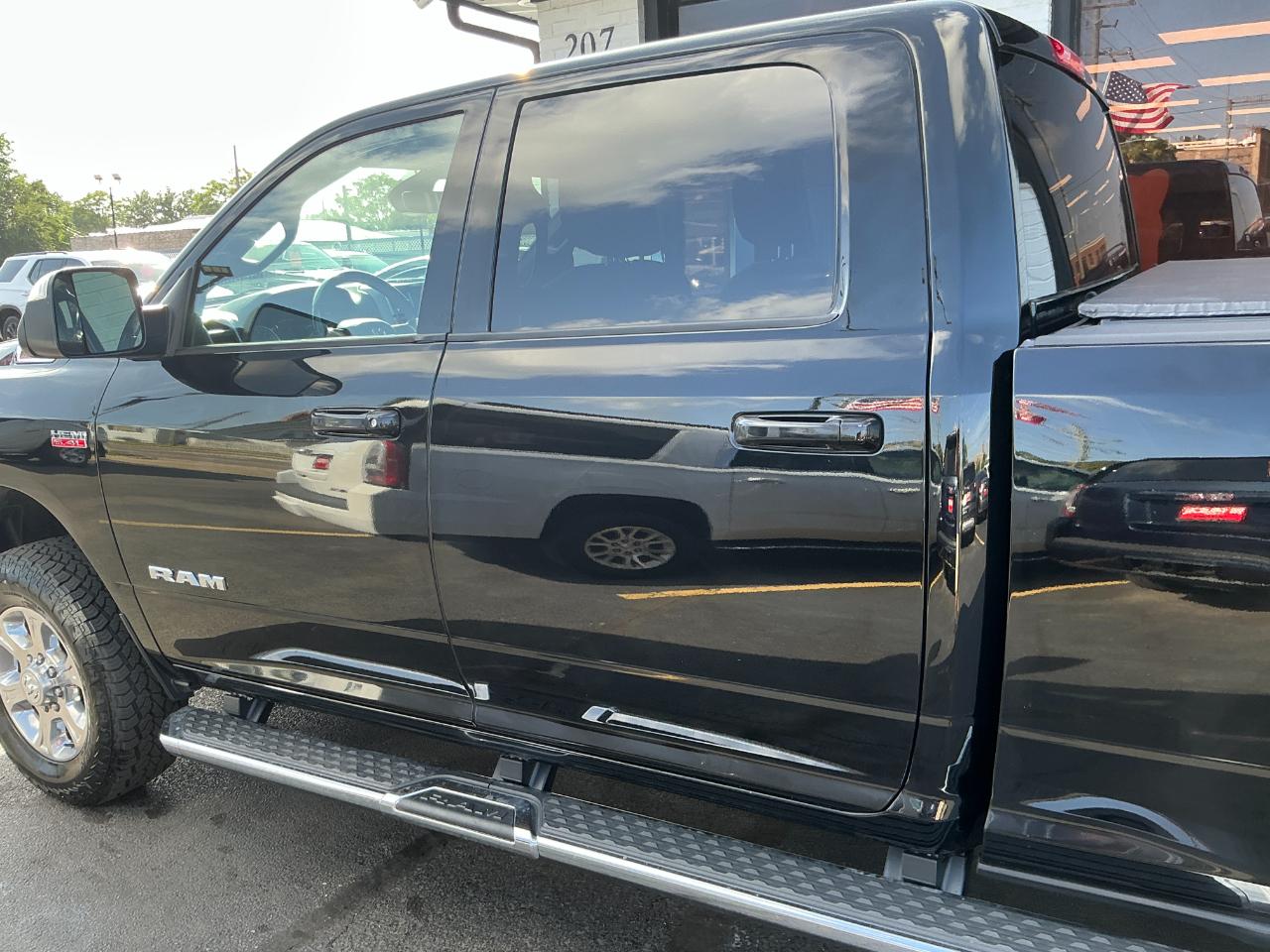 RAM 2500 Big Horn 4x4 Crew Cab 6'4" Box 2022