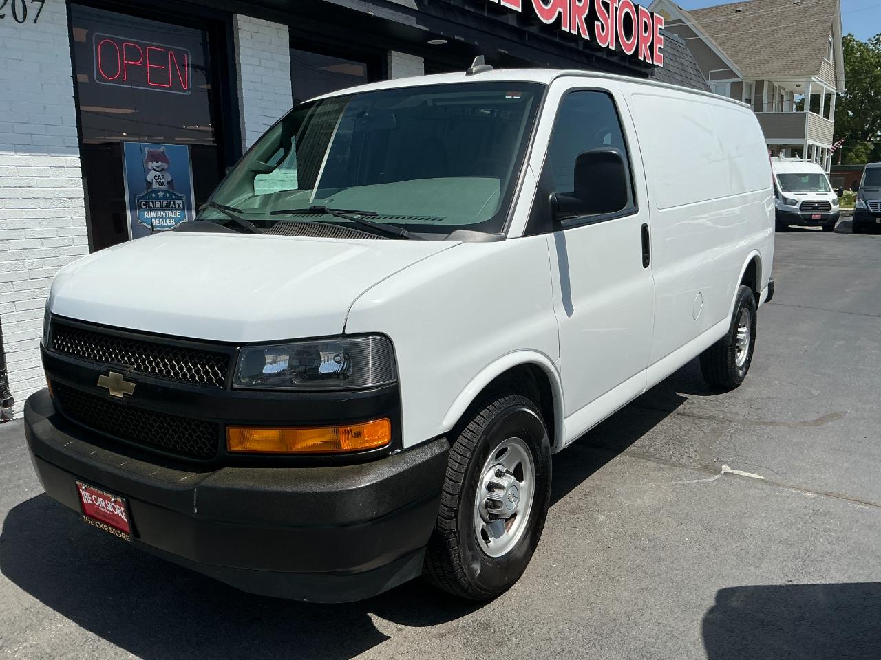 Chevrolet Express Cargo Van RWD 2500 135" 2018