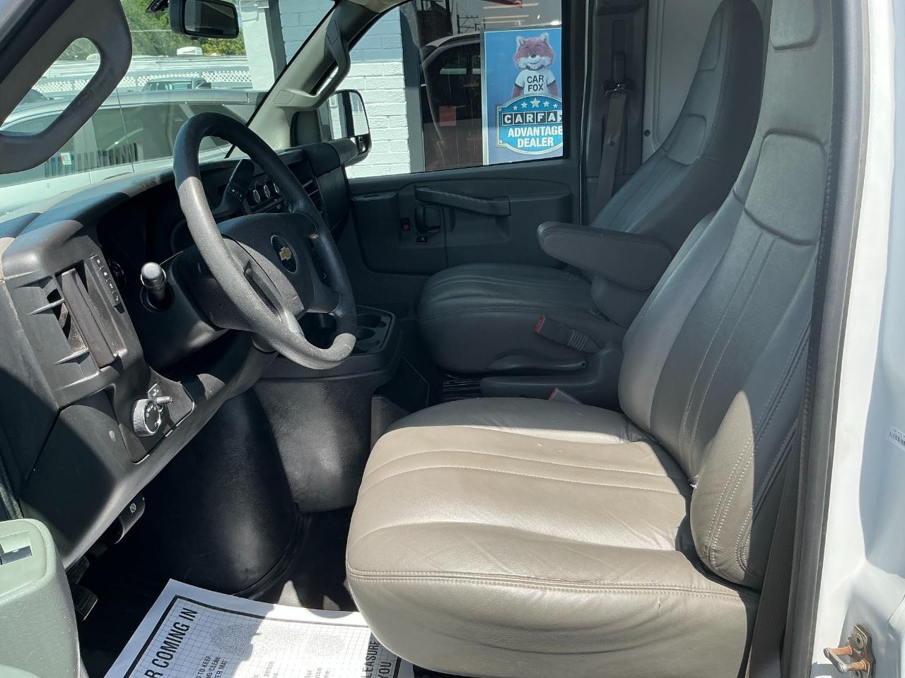 Chevrolet Express Cargo Van RWD 2500 135" 2018
