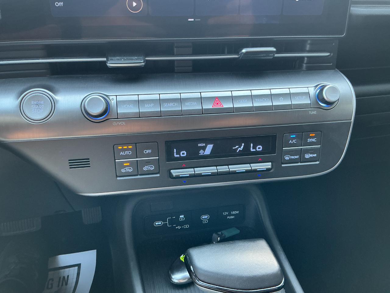 Hyundai Kona SEL FWD 2025