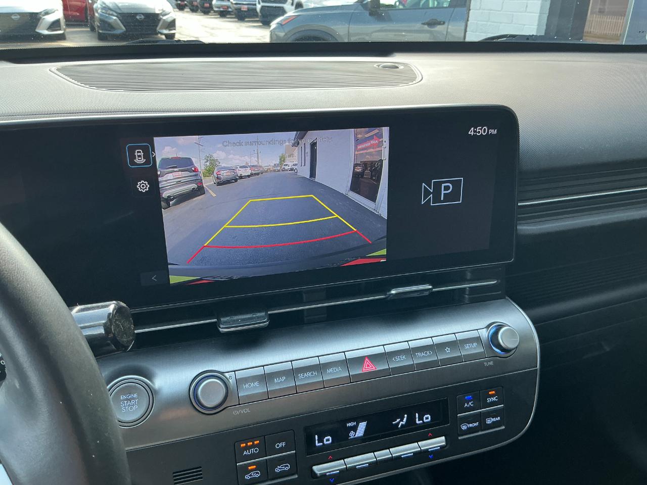 Hyundai Kona SEL FWD 2025