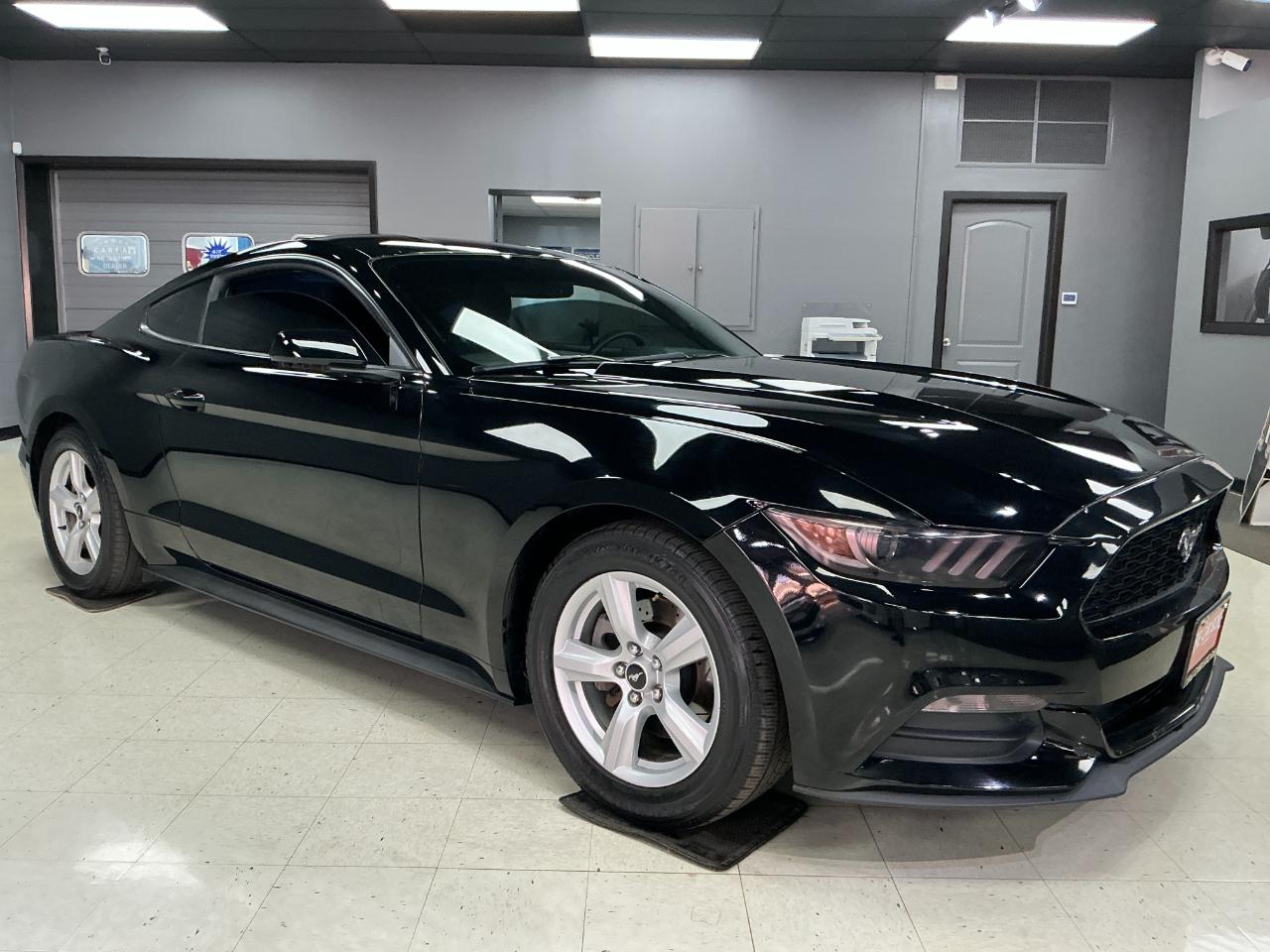 Ford Mustang 2dr Fastback V6 2016