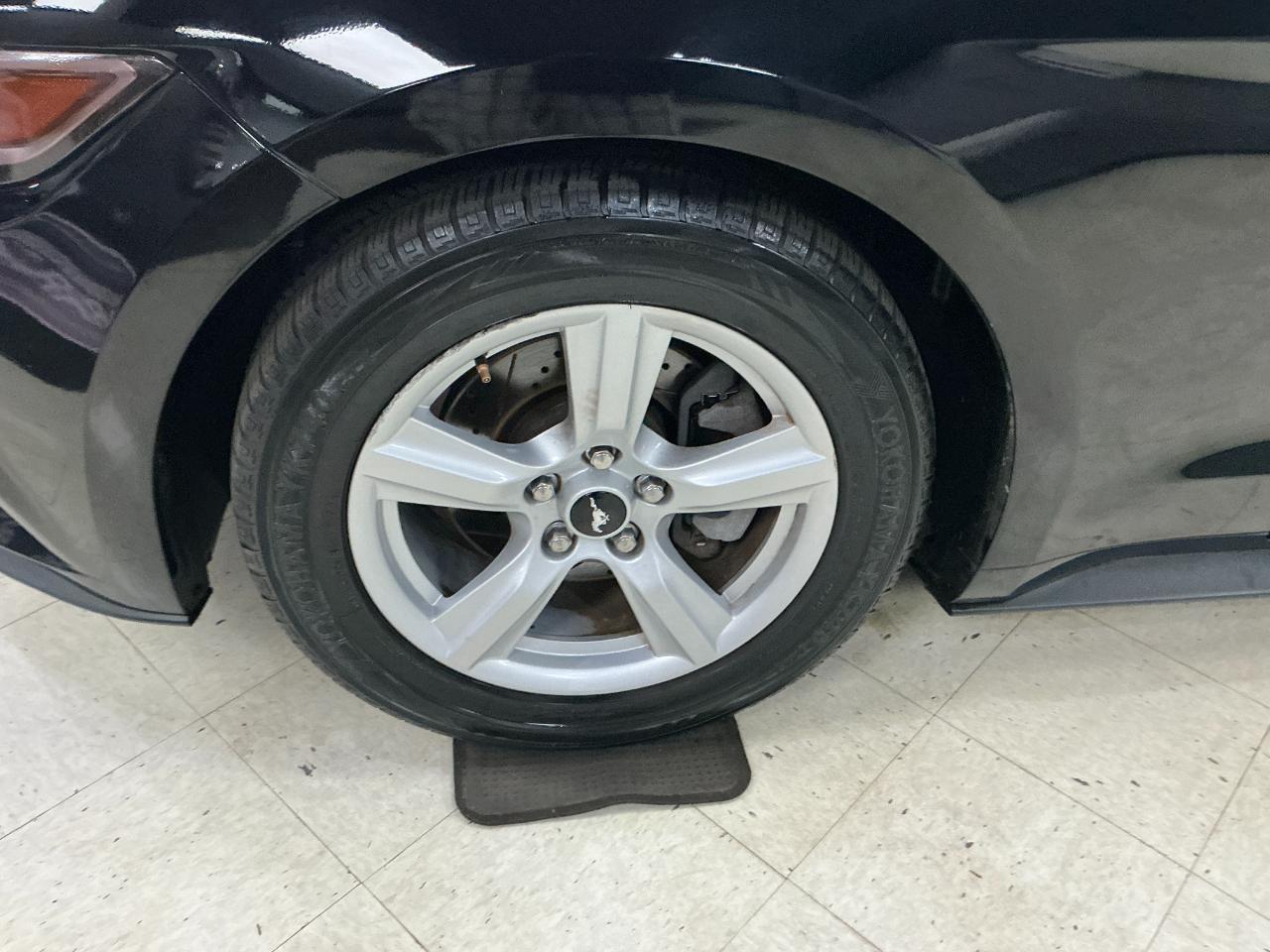 Ford Mustang 2dr Fastback V6 2016
