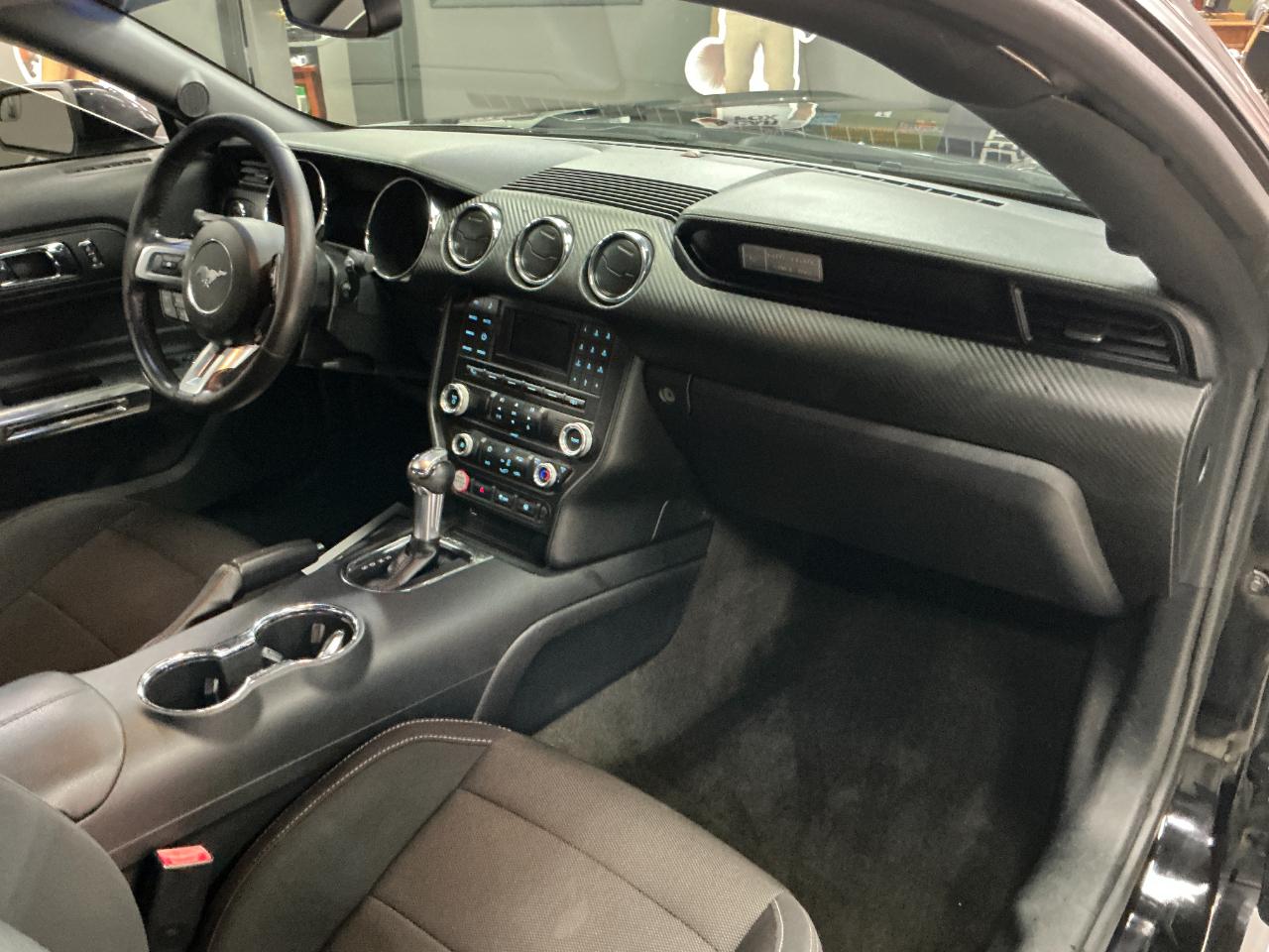 Ford Mustang 2dr Fastback V6 2016
