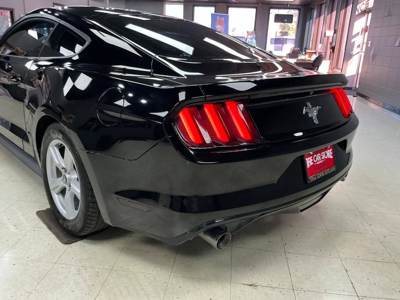 Ford Mustang 2dr Fastback V6 2016
