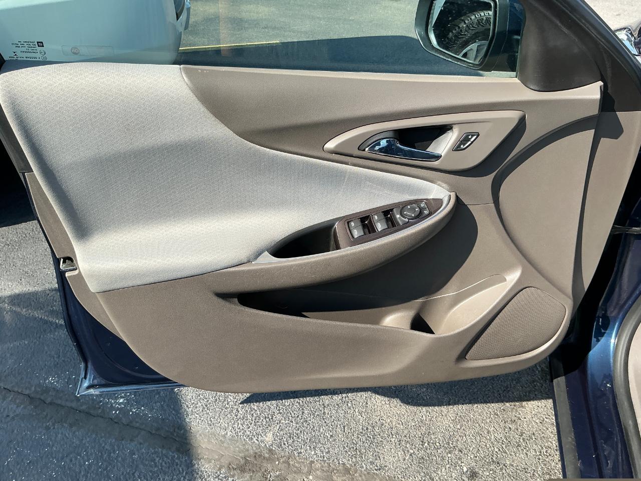 Chevrolet Malibu 4dr Sdn LT 2020