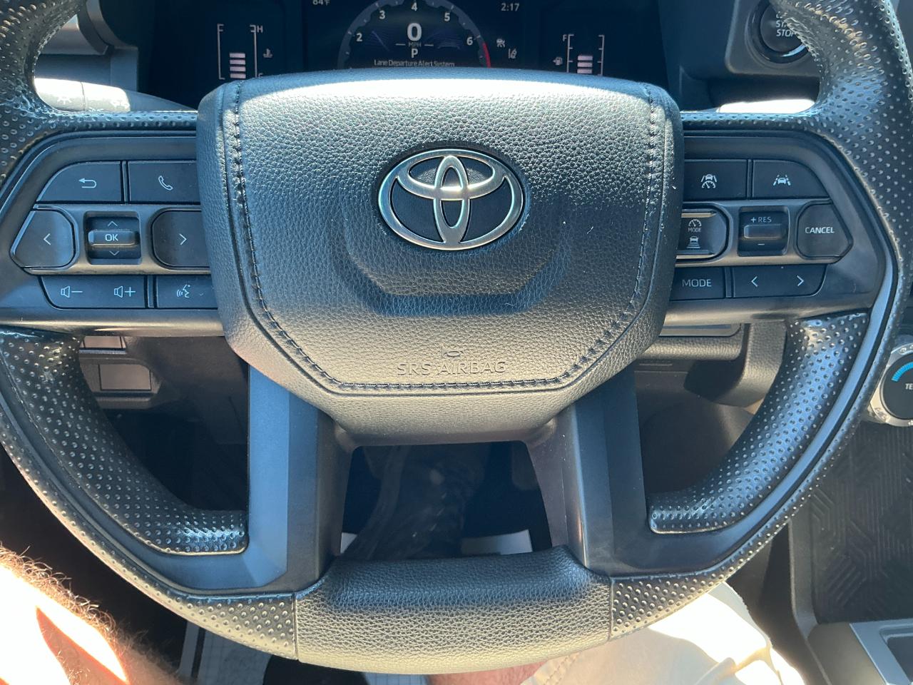 Toyota Tacoma 2WD SR XtraCab 6' Bed AT (Natl) 2024
