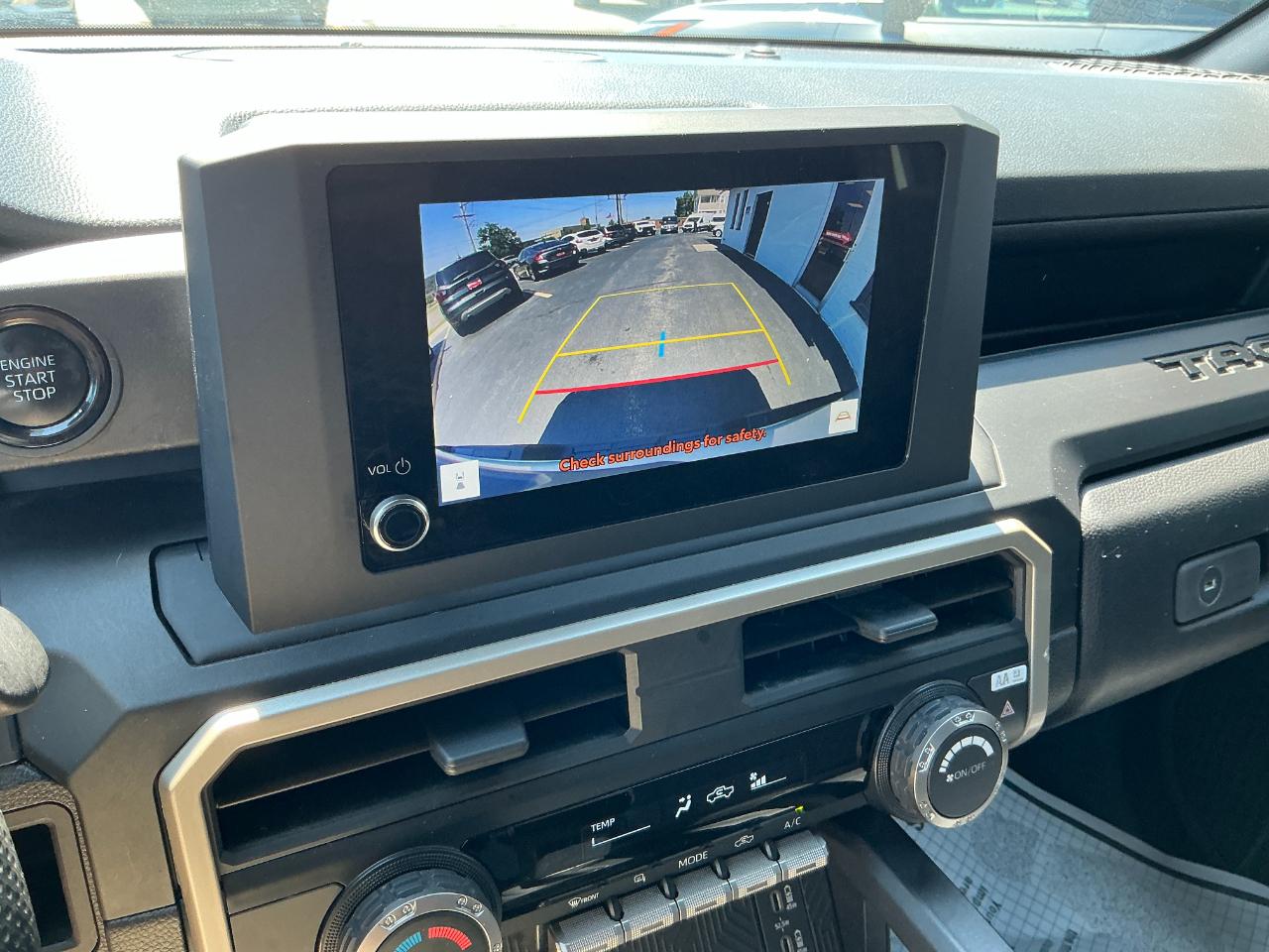 Toyota Tacoma 2WD SR XtraCab 6' Bed AT (Natl) 2024
