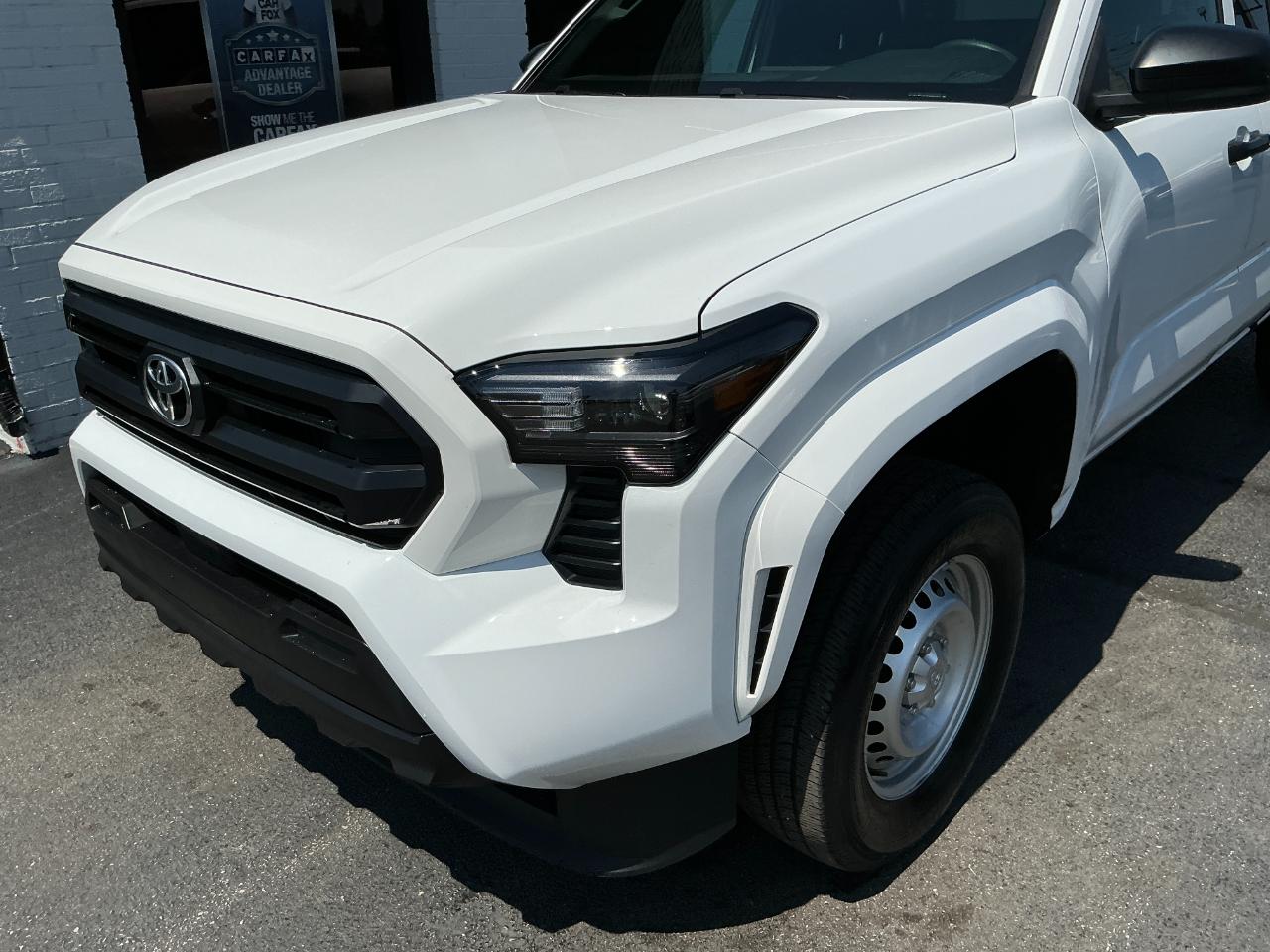 Toyota Tacoma 2WD SR XtraCab 6' Bed AT (Natl) 2024
