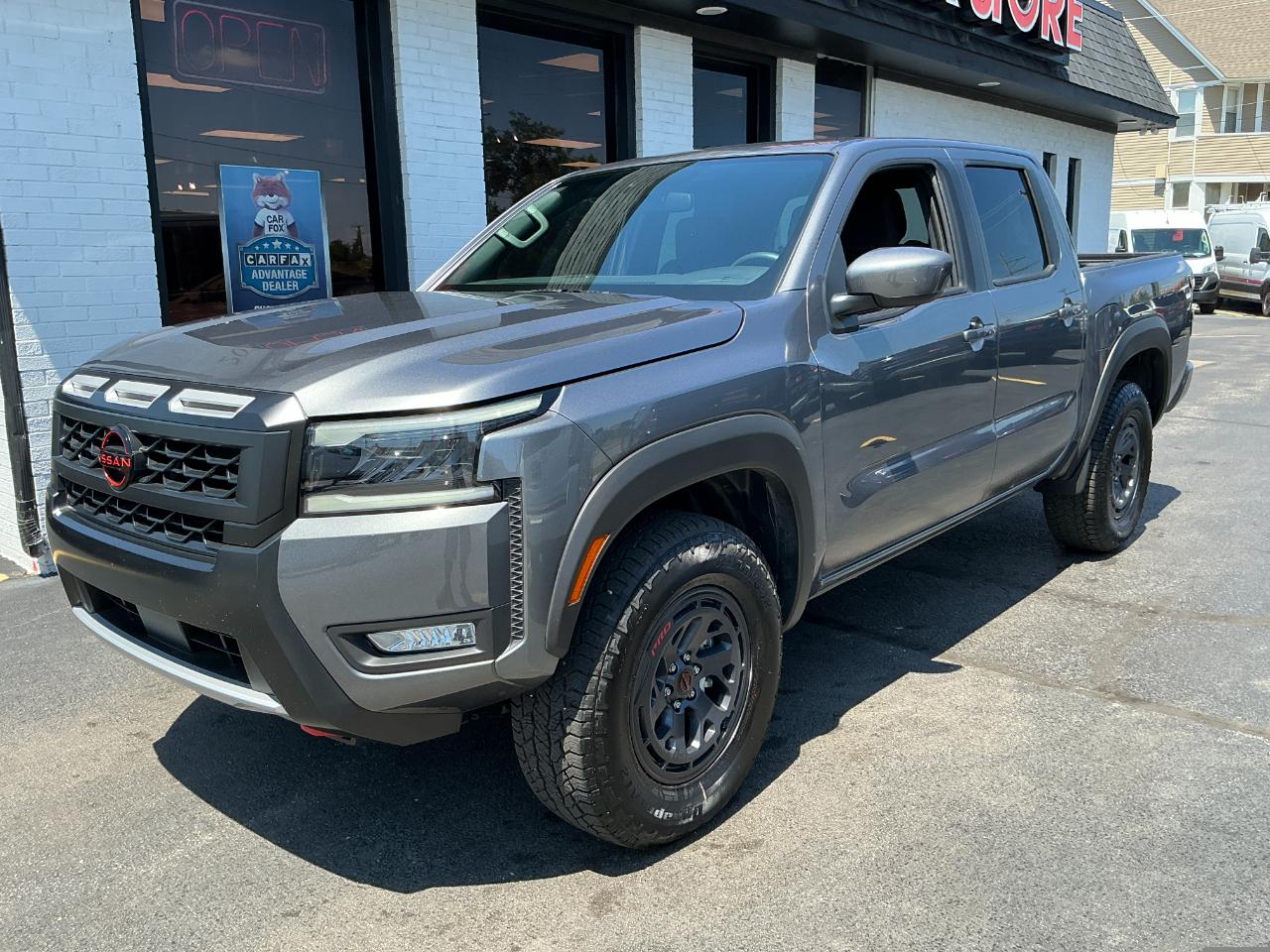 Nissan Frontier Crew Cab 4x4 PRO-4X 2026