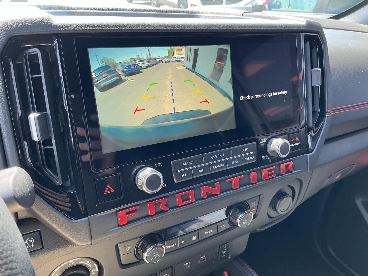 Nissan Frontier Crew Cab 4x4 PRO-4X 2026