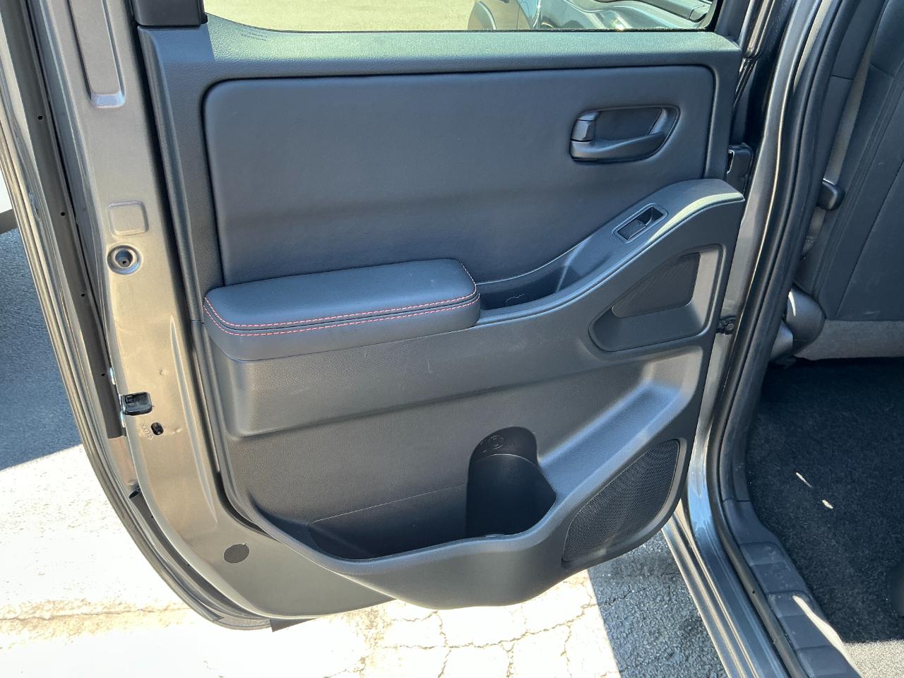 Nissan Frontier Crew Cab 4x4 PRO-4X 2026