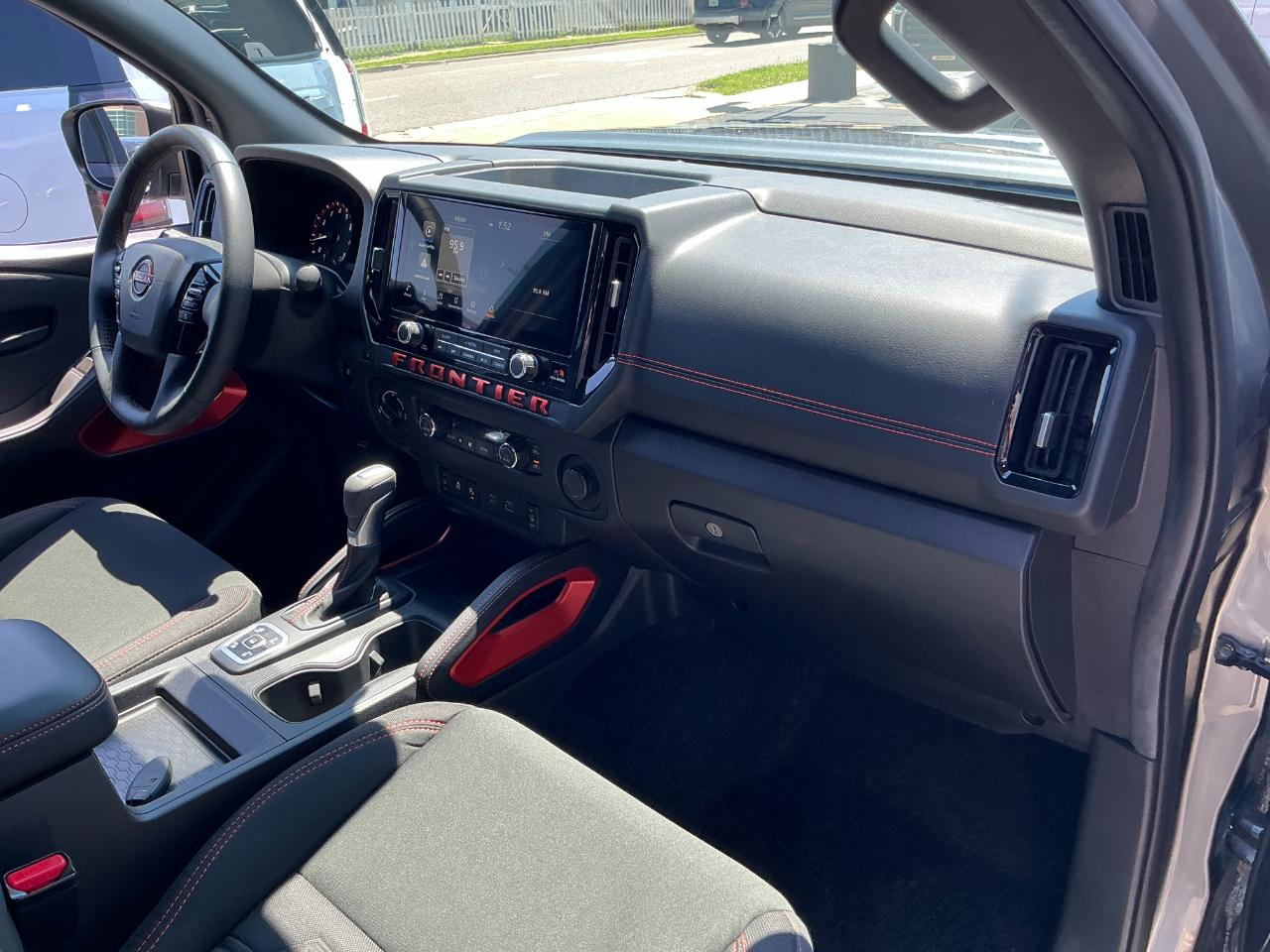 Nissan Frontier Crew Cab 4x4 PRO-4X 2026