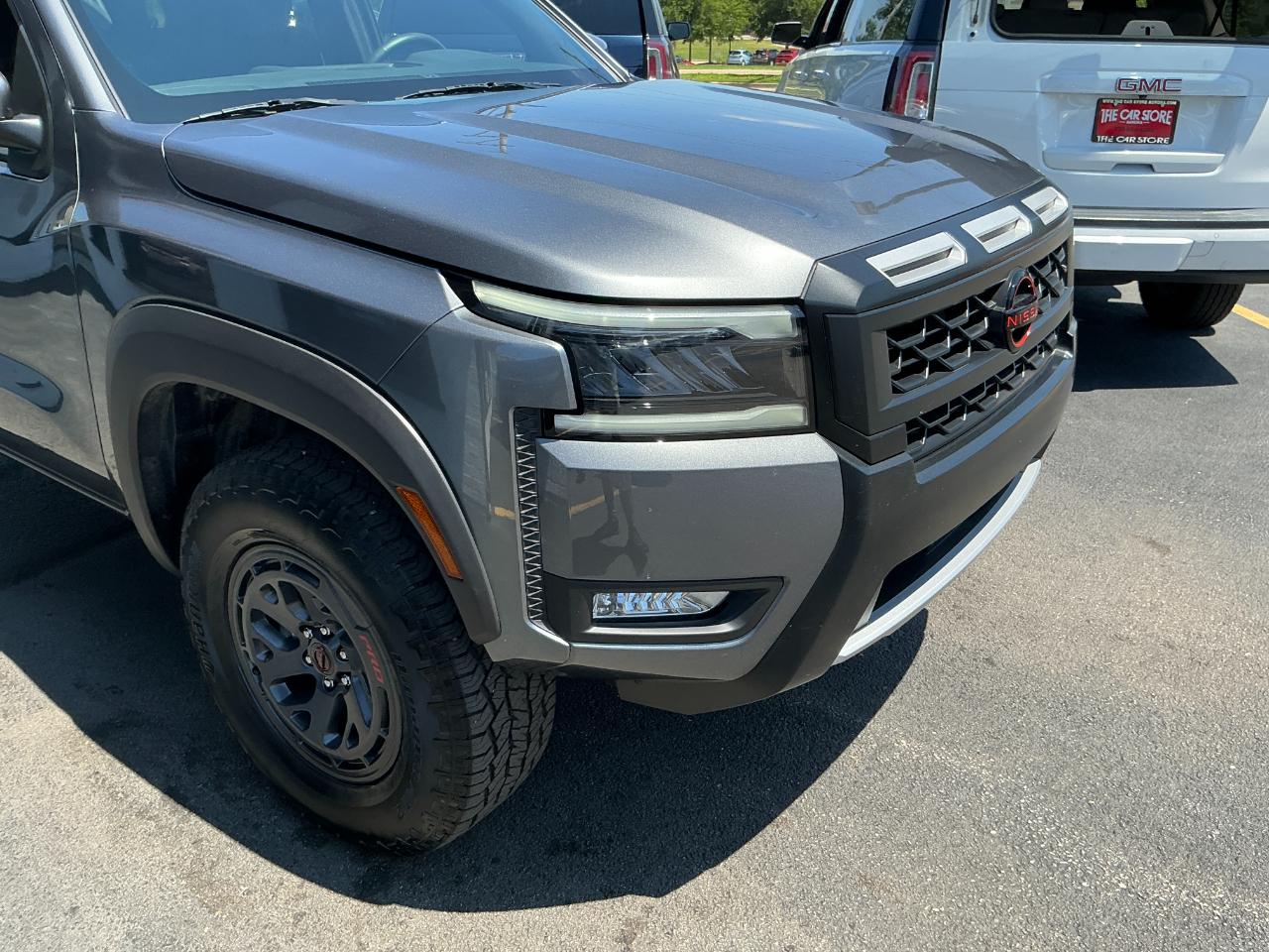 Nissan Frontier Crew Cab 4x4 PRO-4X 2026