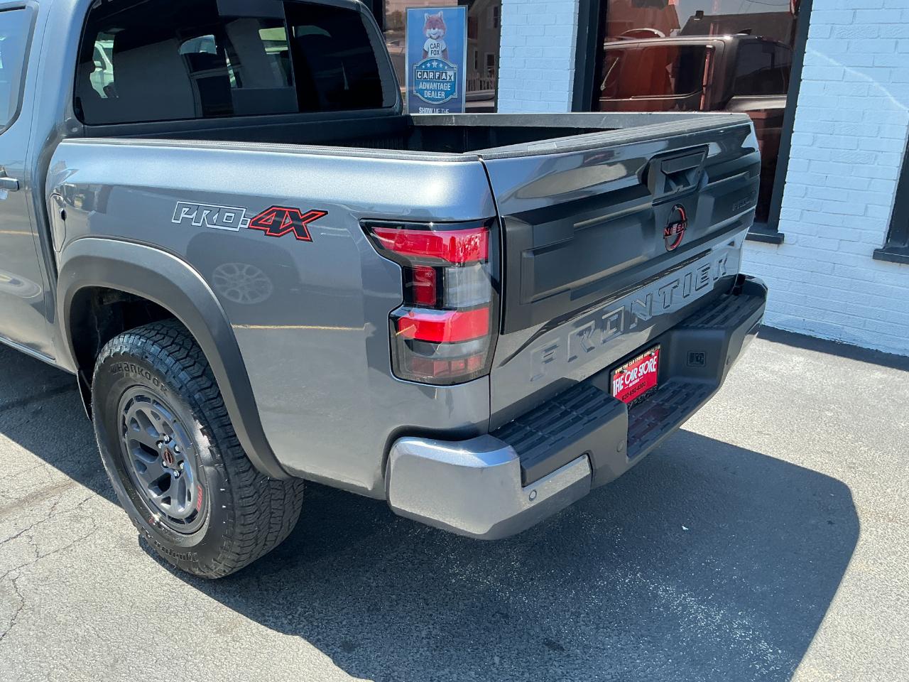 Nissan Frontier Crew Cab 4x4 PRO-4X 2026