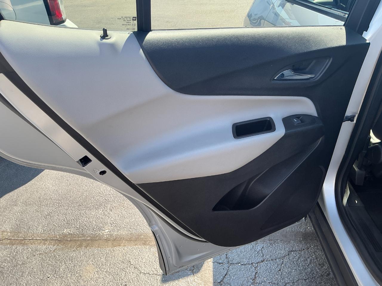 Chevrolet Equinox FWD 4dr LS w/1LS 2018