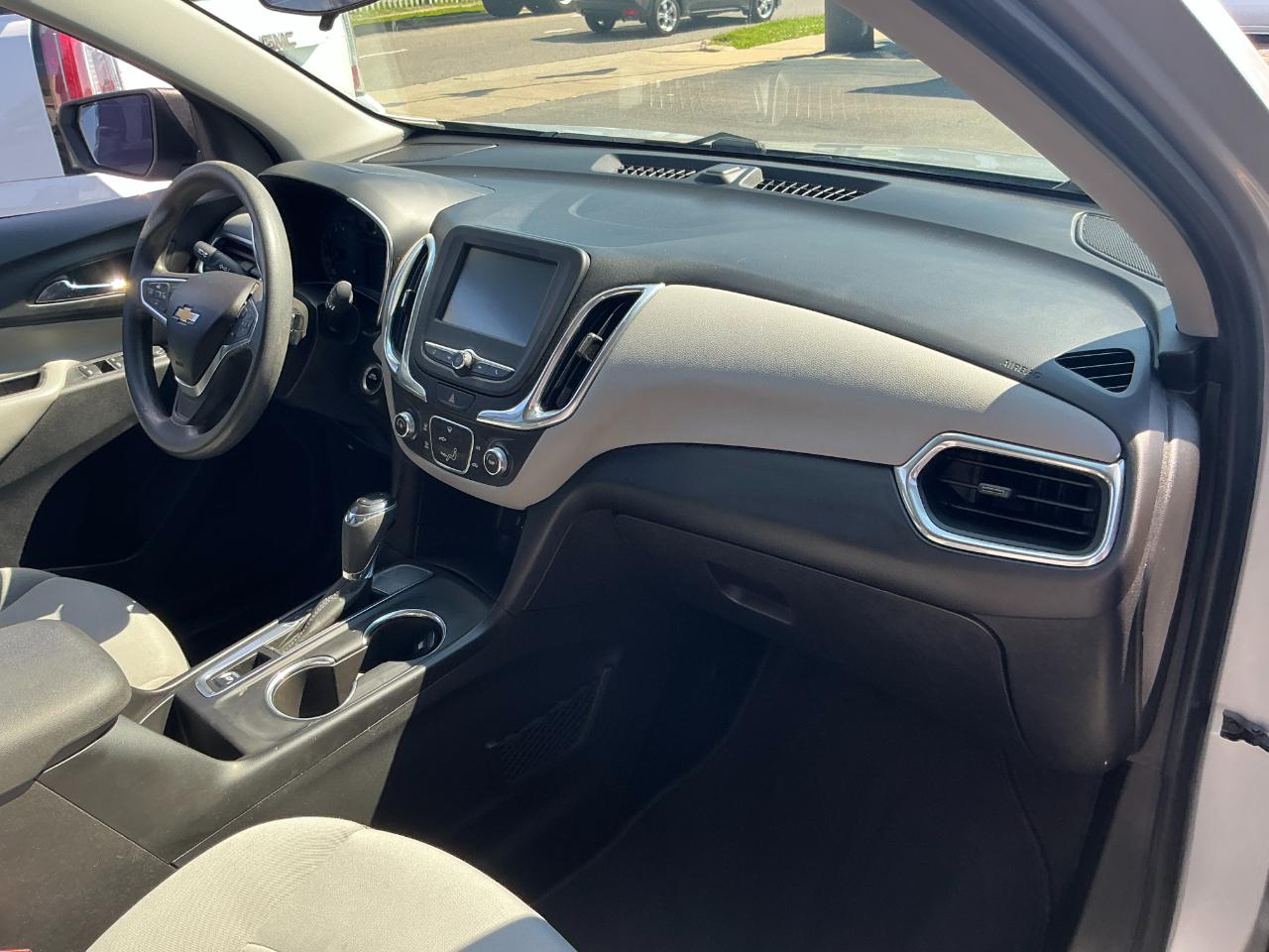 Chevrolet Equinox FWD 4dr LS w/1LS 2018