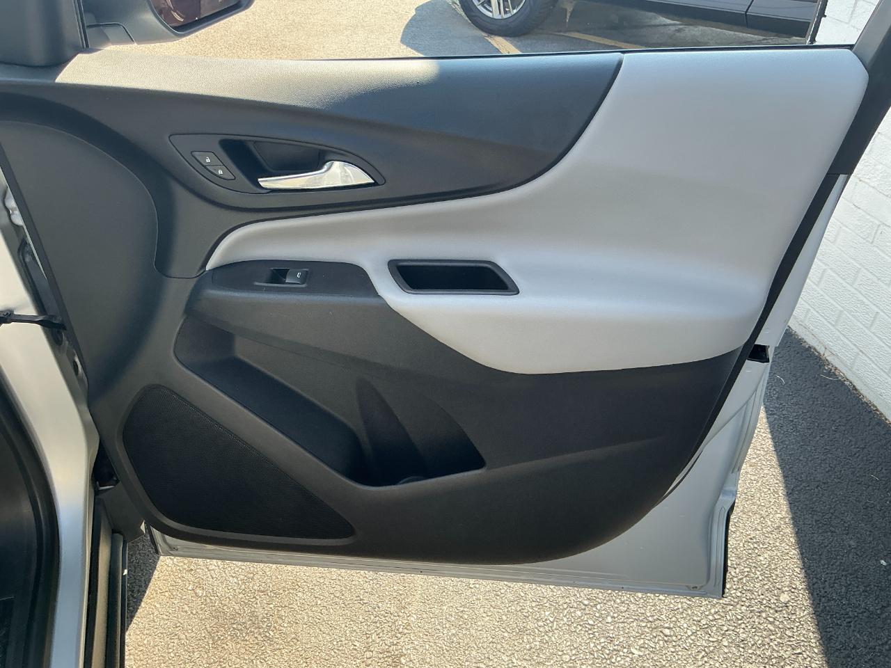 Chevrolet Equinox FWD 4dr LS w/1LS 2018