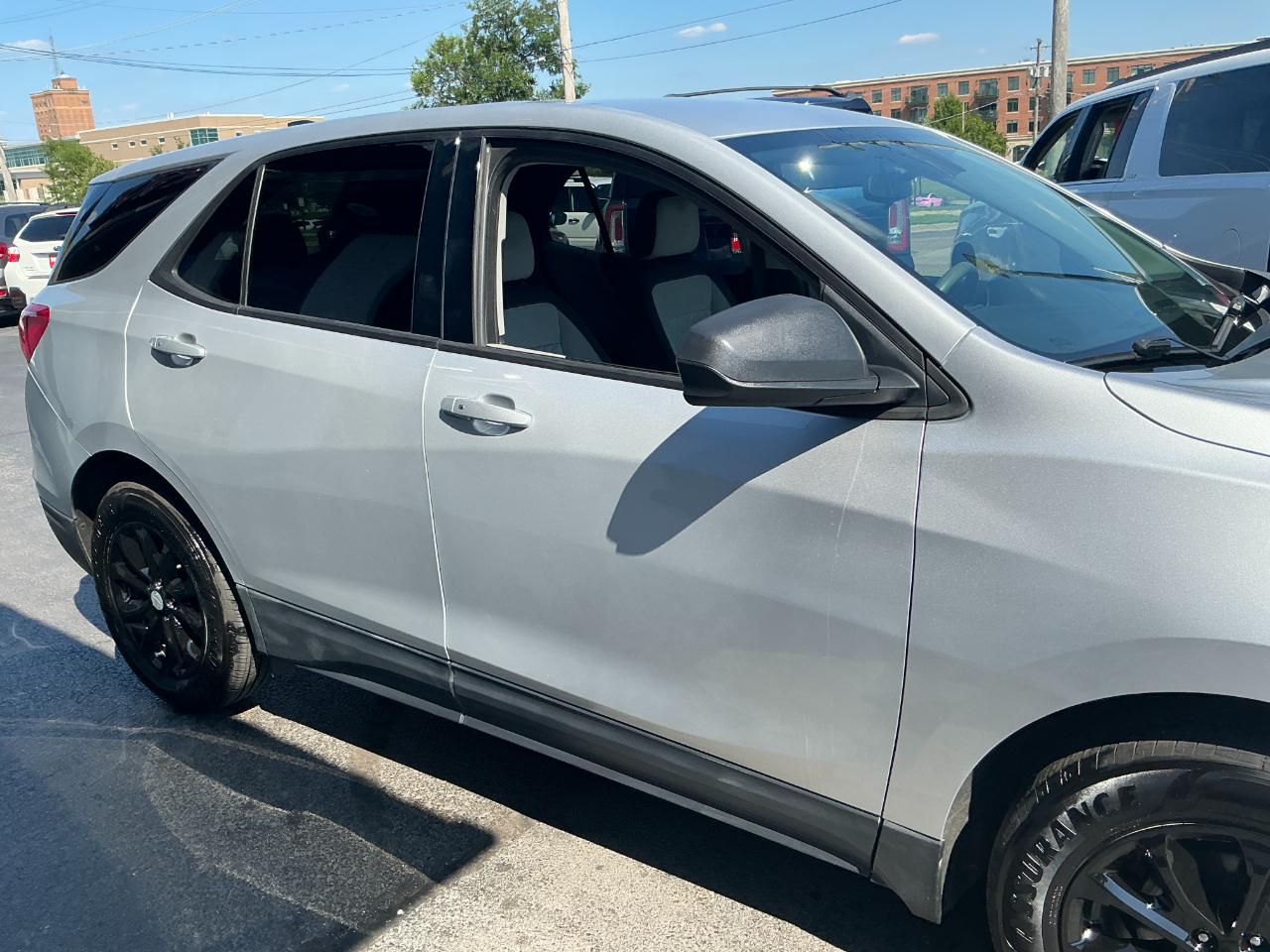 Chevrolet Equinox FWD 4dr LS w/1LS 2018