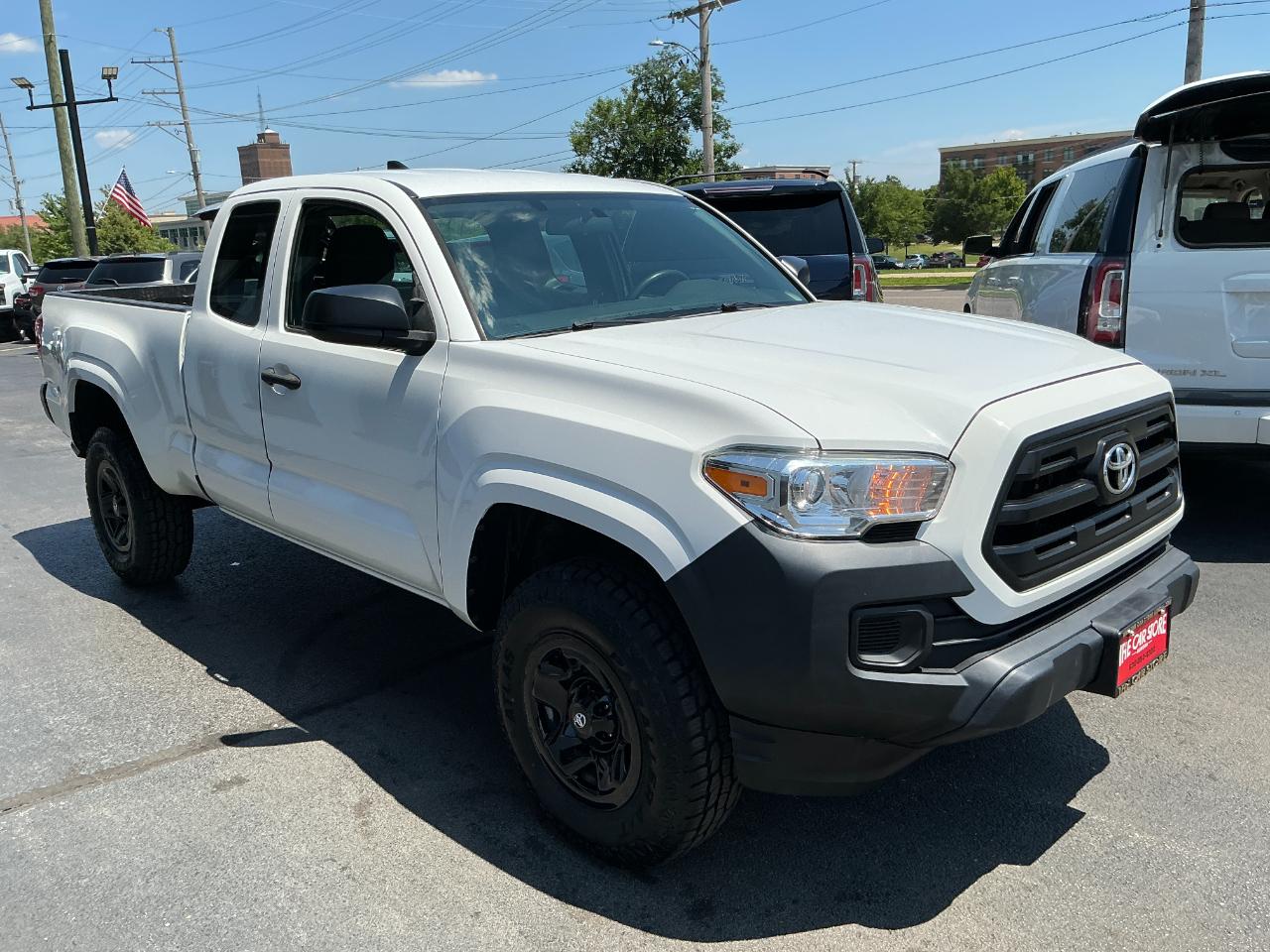 Toyota Tacoma 2WD Access Cab I4 AT SR (Natl) 2016