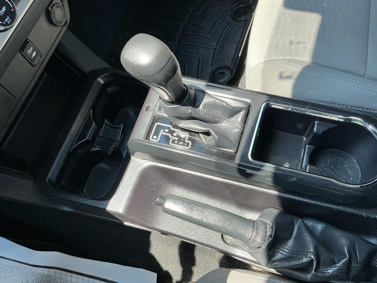 Toyota Tacoma 2WD Access Cab I4 AT SR (Natl) 2016