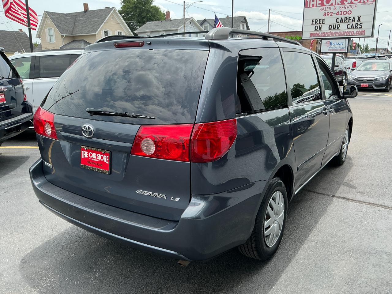 Toyota Sienna 5dr 7-Passenger Van LE FWD (Natl) 2007