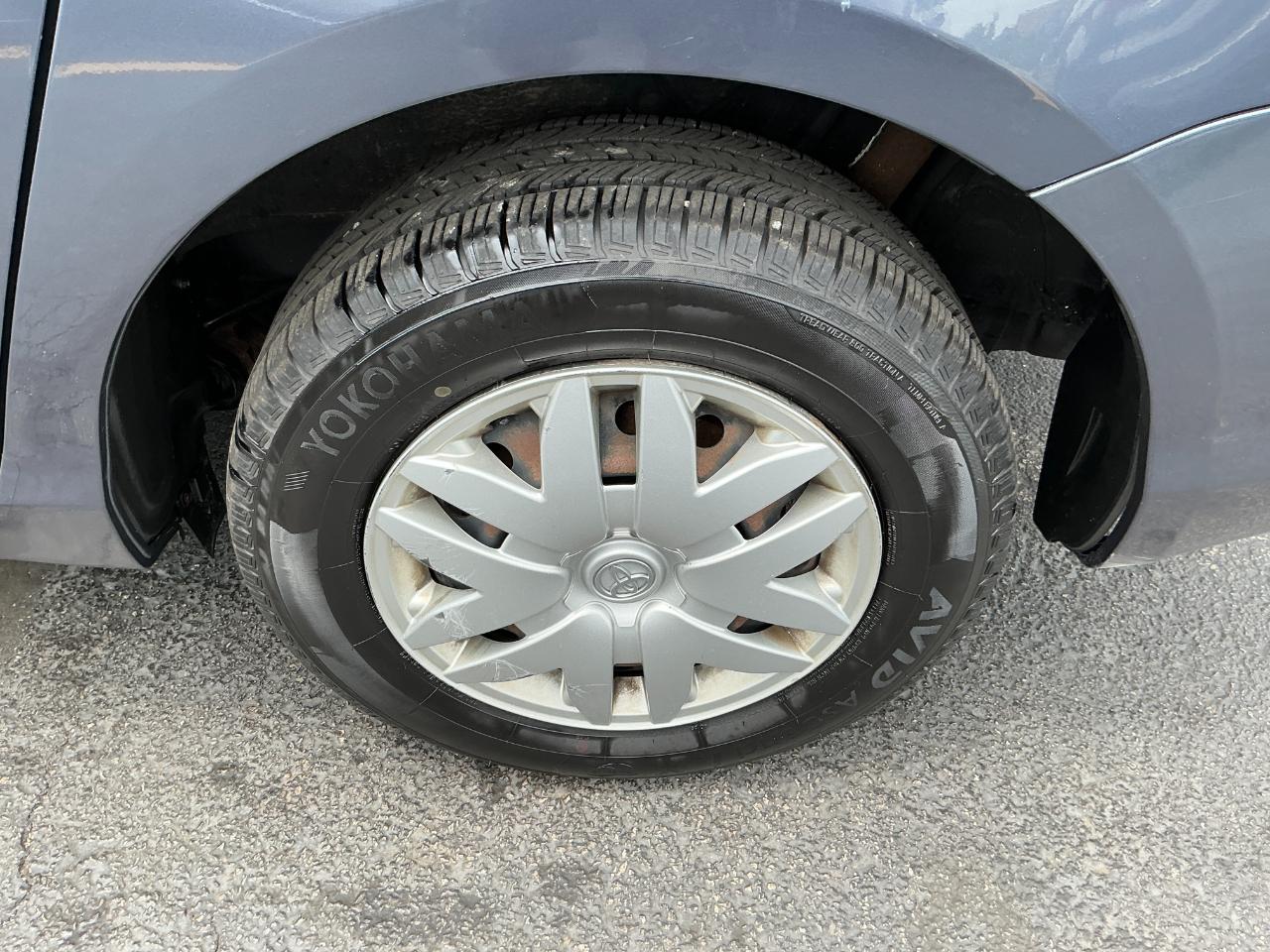 Toyota Sienna 5dr 7-Passenger Van LE FWD (Natl) 2007